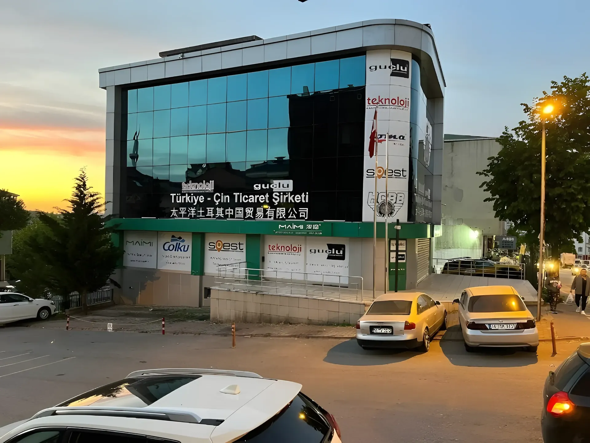 COLKU ürünleri ve ekip çalışması